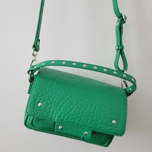 NWT Núnoo green small honey new zealand crossbody bag